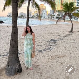 Meet your Posher, Courtney